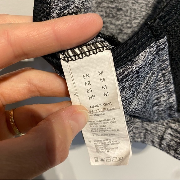 🛍️ 4 for 20$ - Halter Neck Mesh Sports Bra / Grey / M - Picture 4 of 6